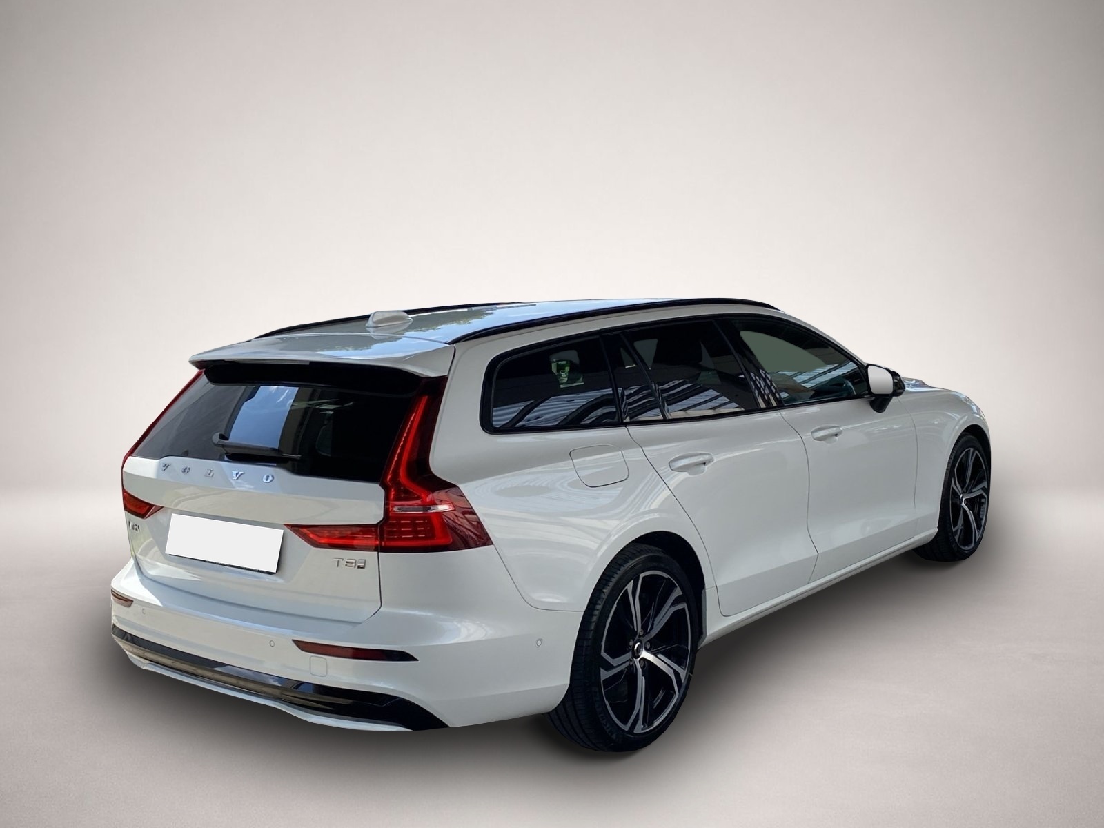 Bild 5 Volvo V60 Kombi T8 Plus Dark Recharge SitzHZG*DAB*Navi