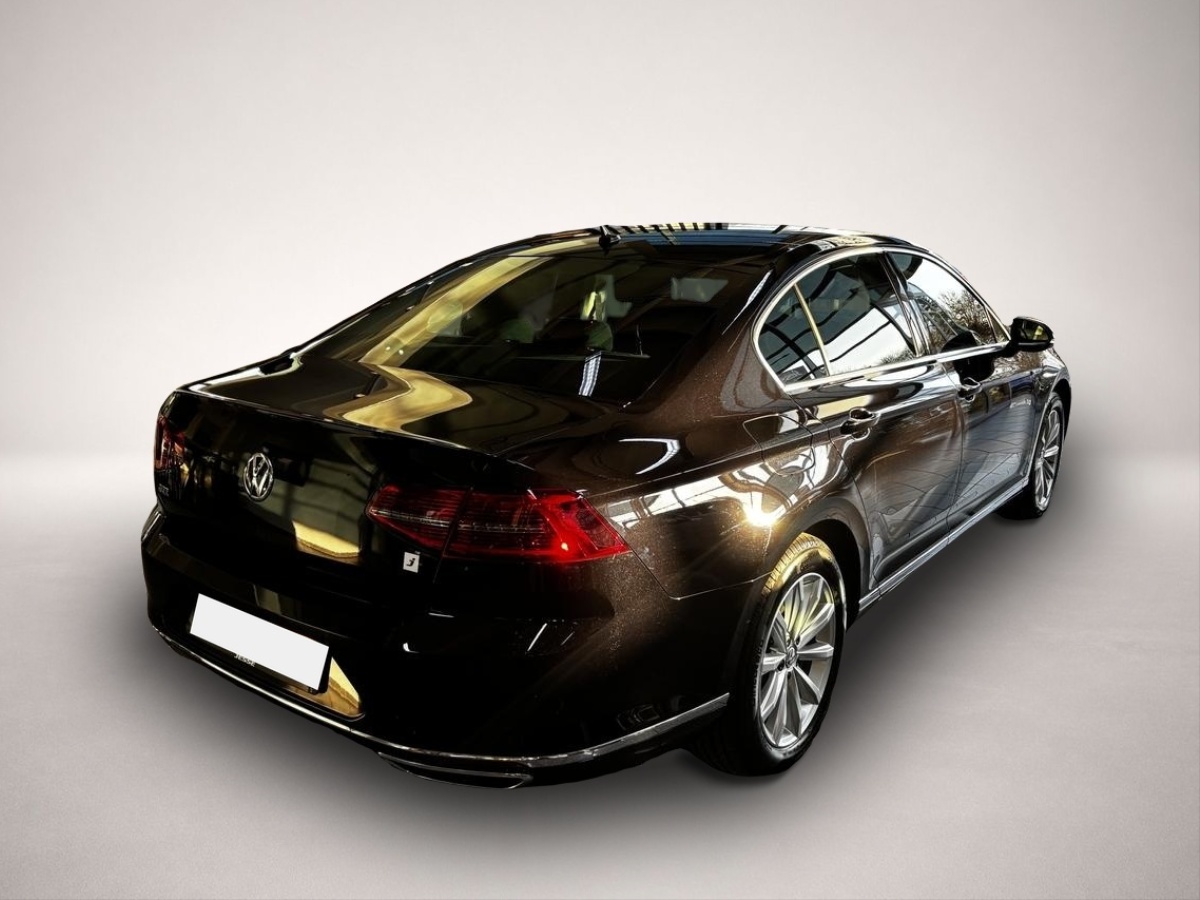 Bild 5 Volkswagen Passat 1.4 TSI Hybrid GTE LED Virtual Massage AC