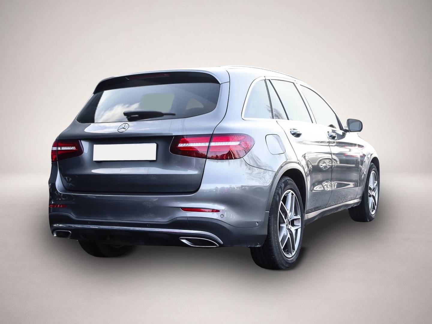 Bild 2 Mercedes-Benz GLC 250 4Matic AMG Paket AHK Panorama Sportpaket