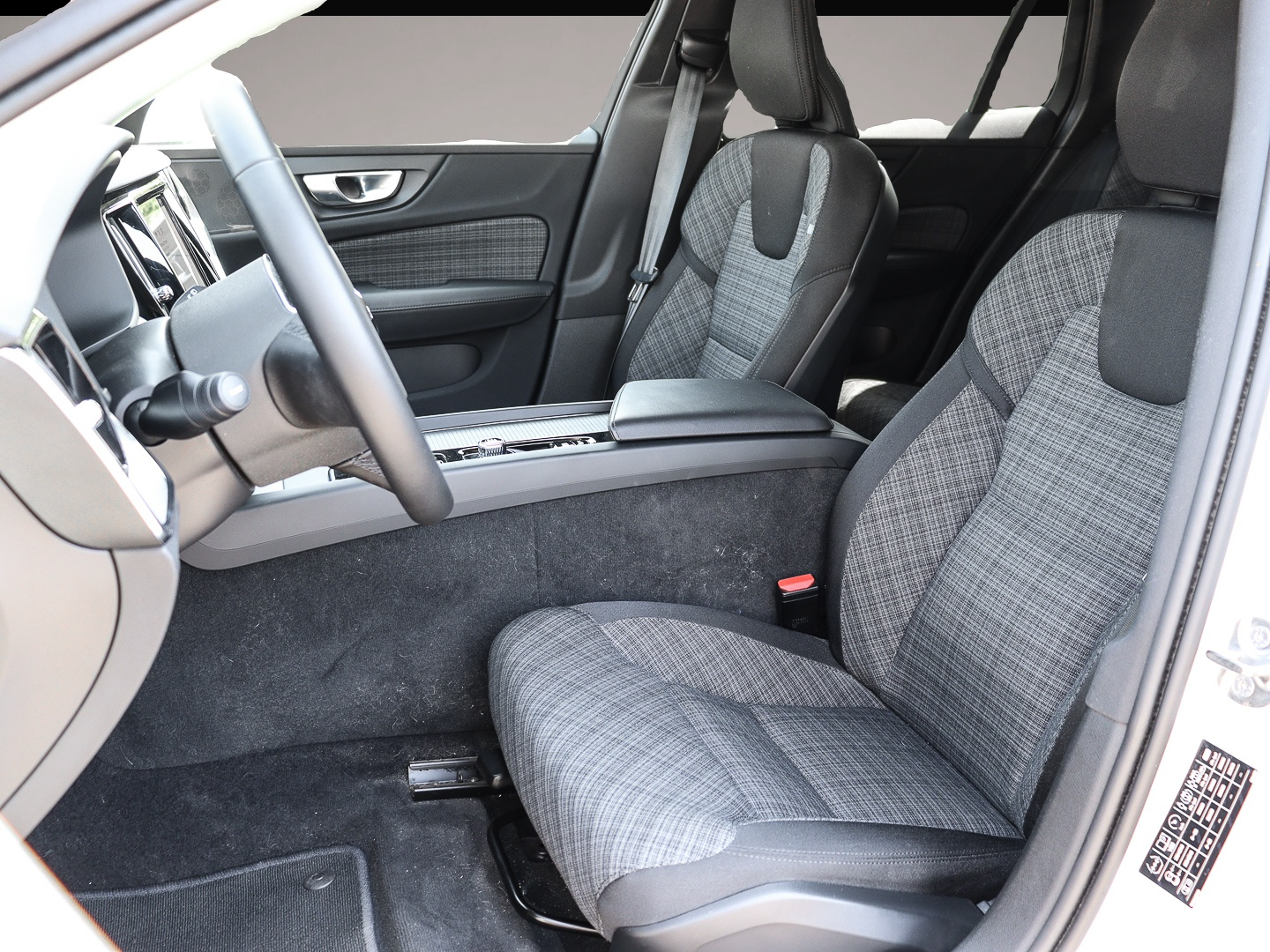 Bild 6 Volvo V60 Kombi Core Digitales Cockpit Soundsystem LED