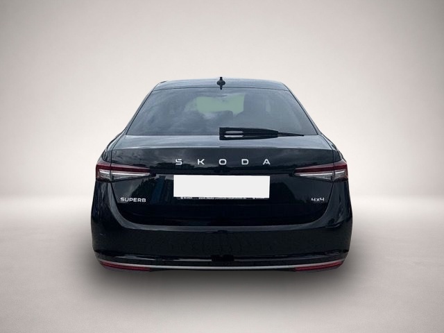 Fotografie 4 des Skoda Superb Limousine 2.0 TSI DSG 4x4 L&K