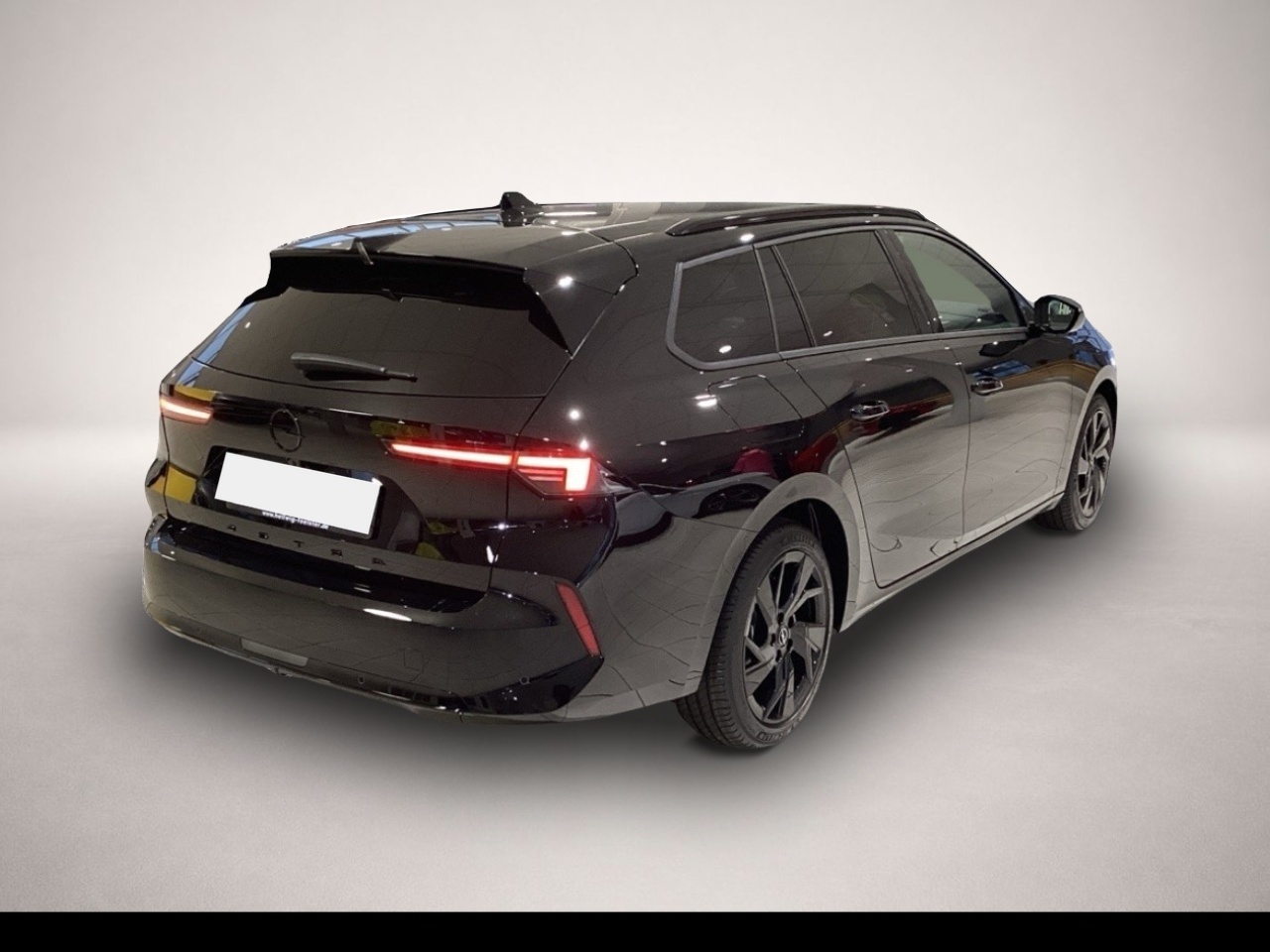 Fotografie 6 des Opel Astra Sports Tourer GS AT + Navi + LED + Keyless