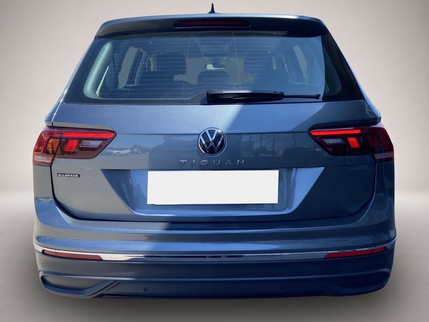 Fotografie 4 des Volkswagen Tiguan Allspace 1.5 TSI DSG LIFE 7-SITZER+AHK+AC