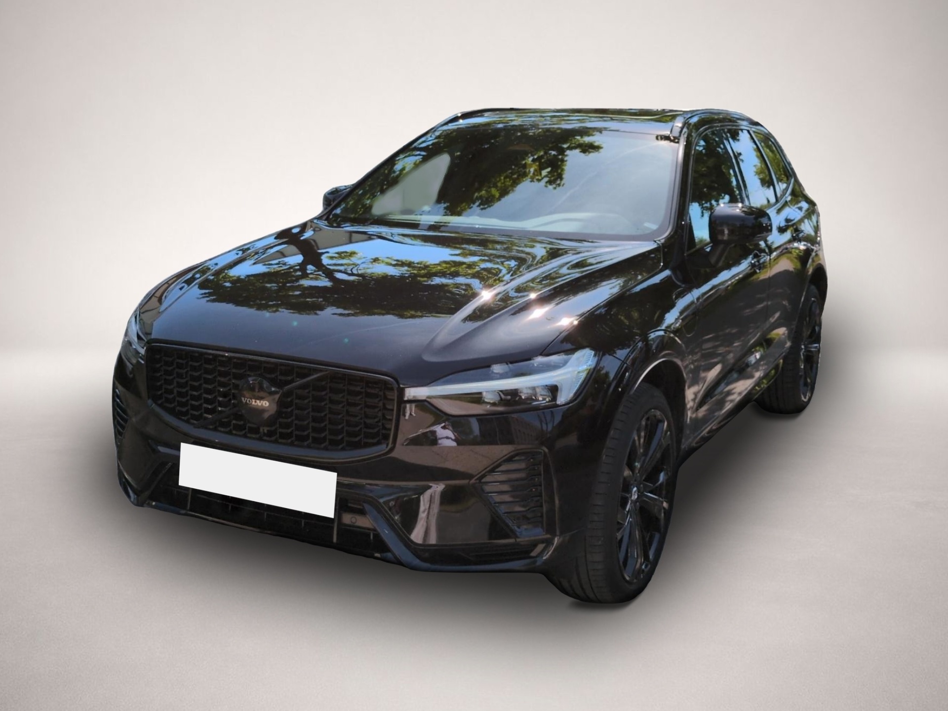 Bild 1 Volvo XC60 XC 60 Plus Black Edition Recharge Plug-In Hybrid