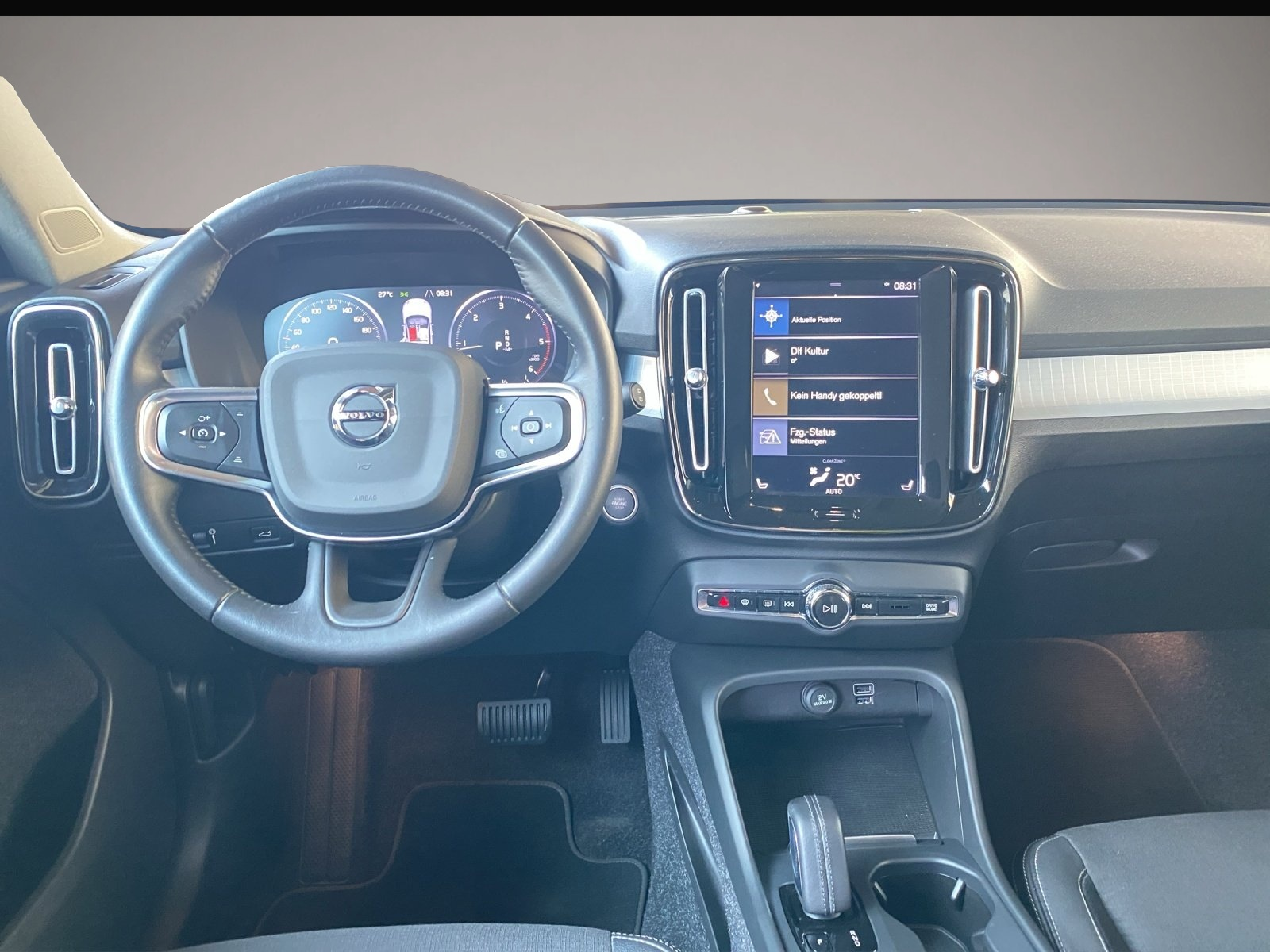 Bild 8 Volvo XC40 D3 Momentum Pro LED+Navi+SHZ+Standh.+4xSHZ