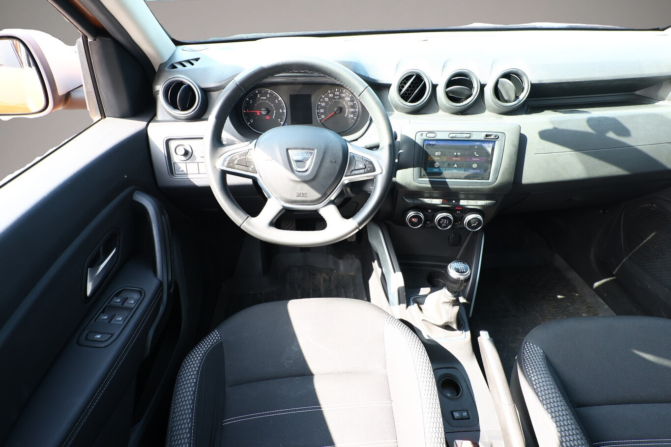 Bild 6 Dacia Duster II 1.0 ECO-G 100 LPG Prestige Nav Kam360°