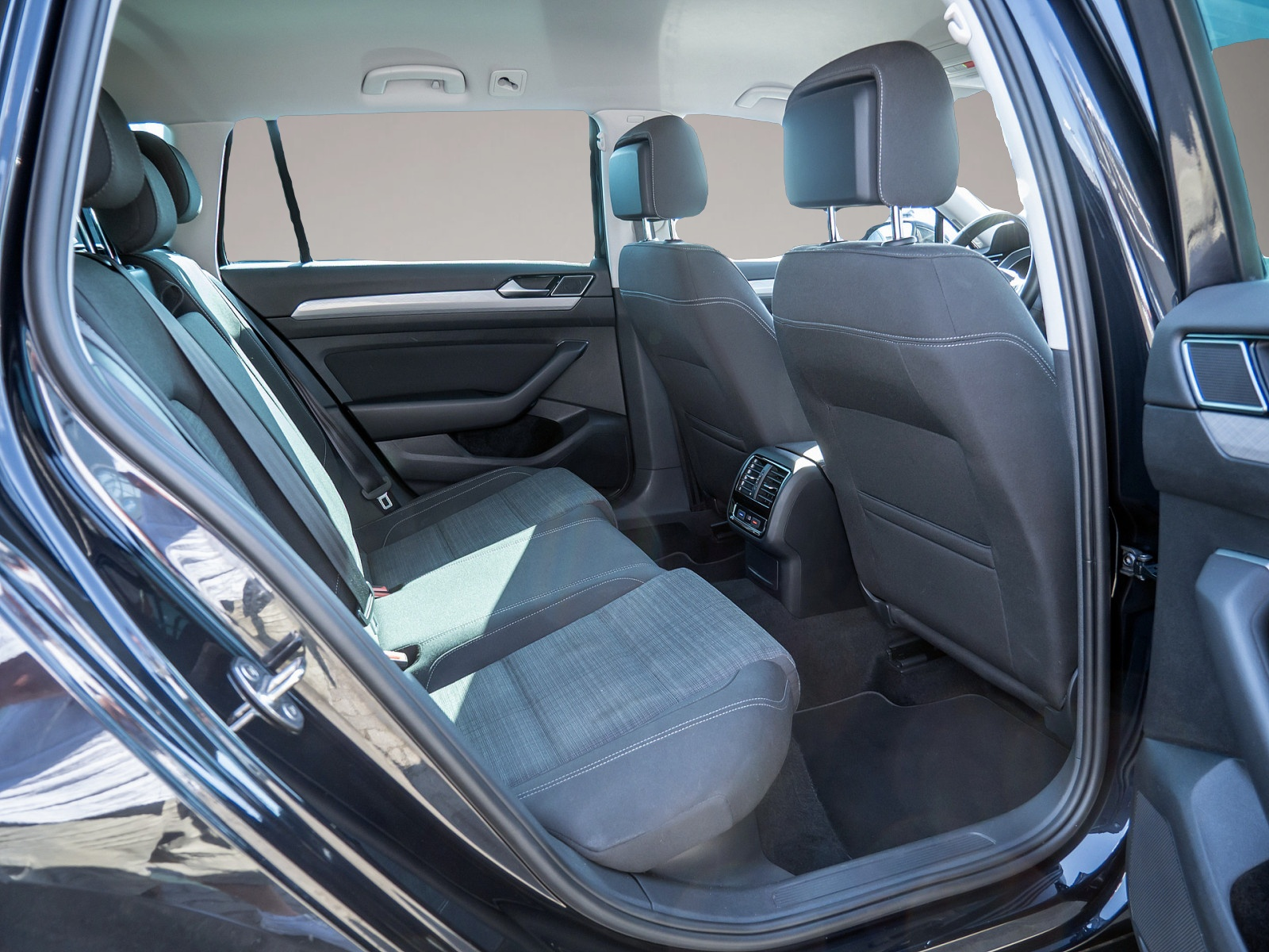 Bild 4 Volkswagen Passat