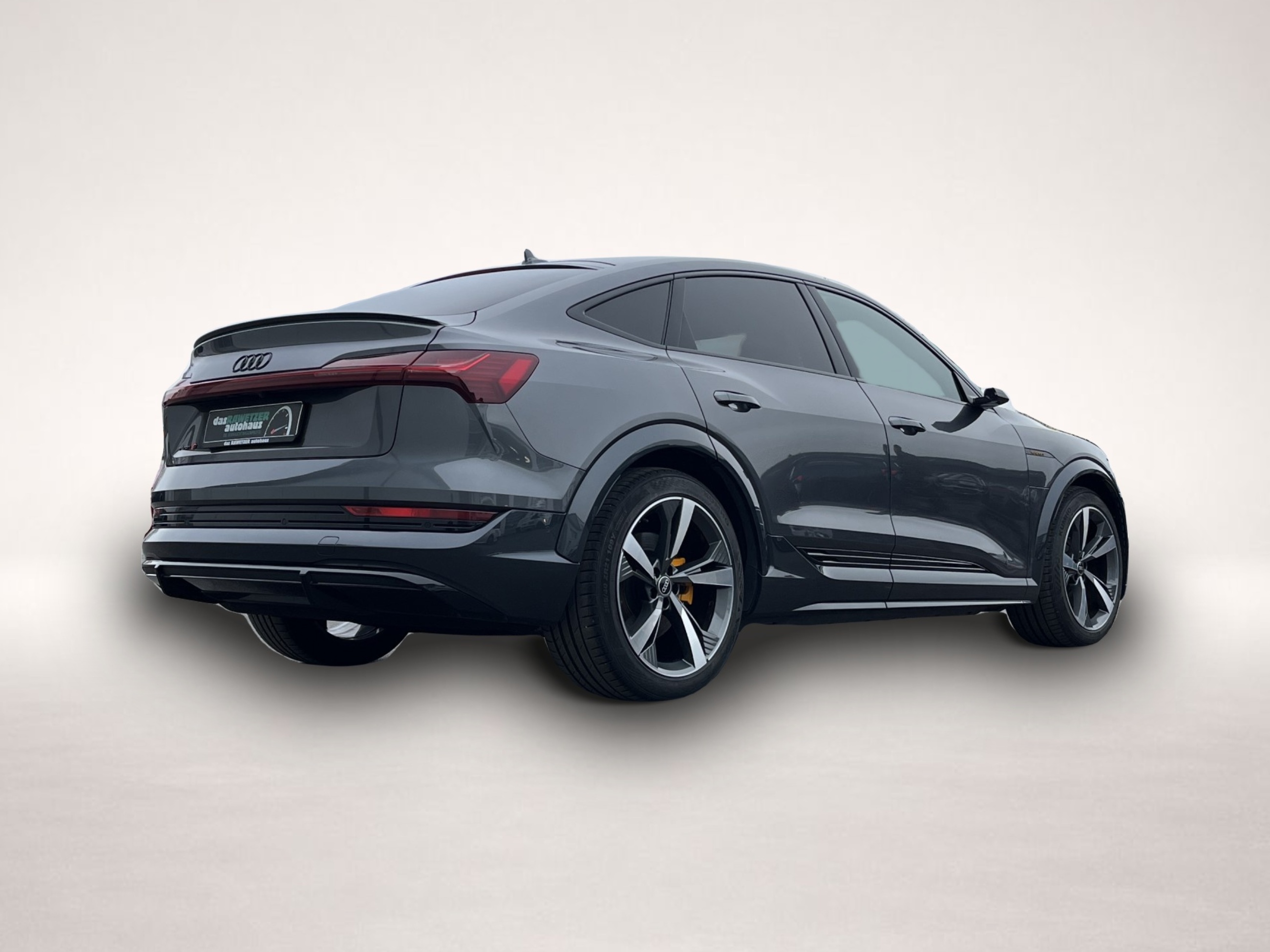 Fotografie 3 des Audi e-tron S Sportback 21 Zoll Bremse orange Optikp.