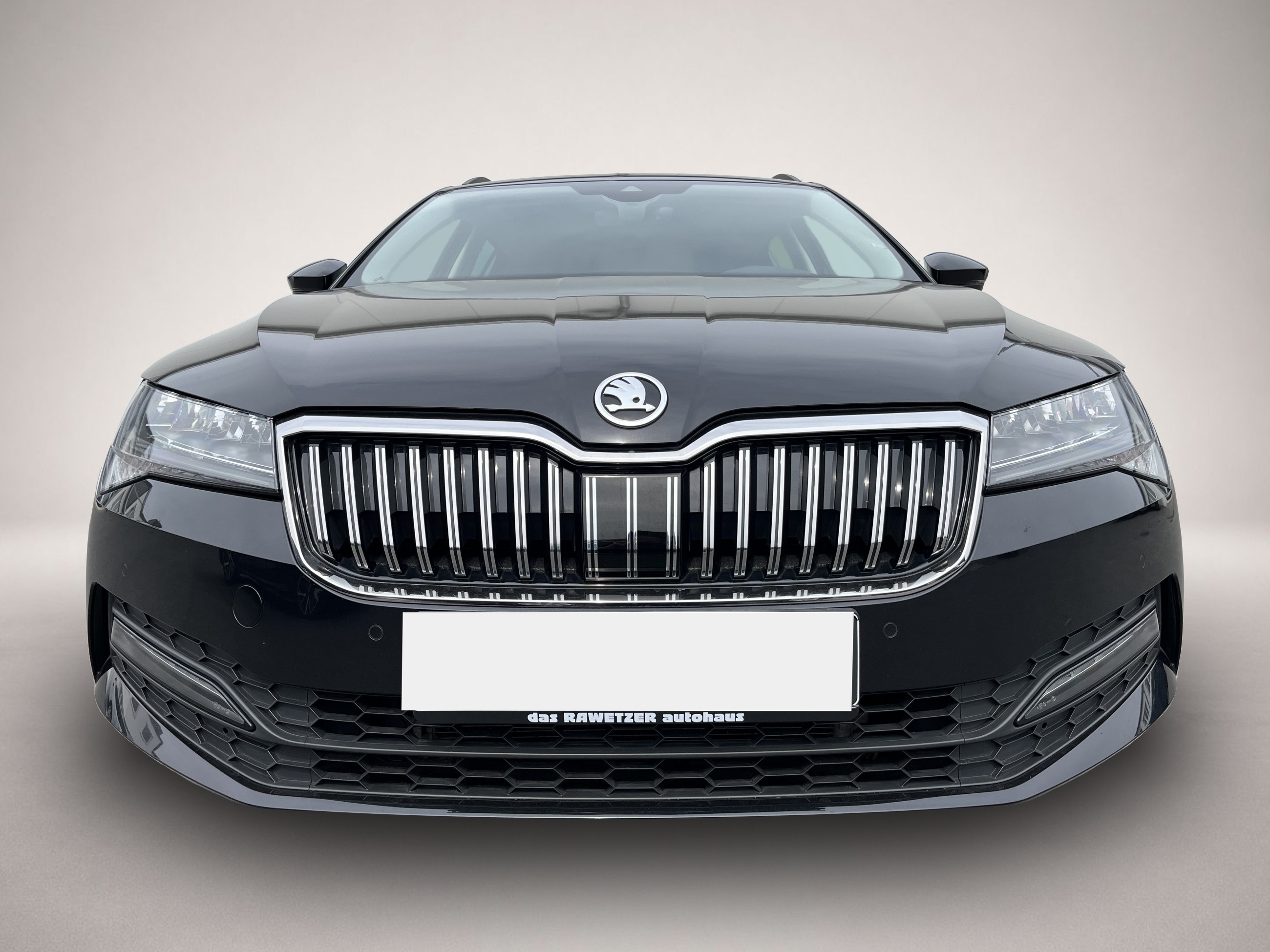 Bild 2 Skoda Superb Combi 2.0 TDI DSG Ambition 175¤ m.20% Anz