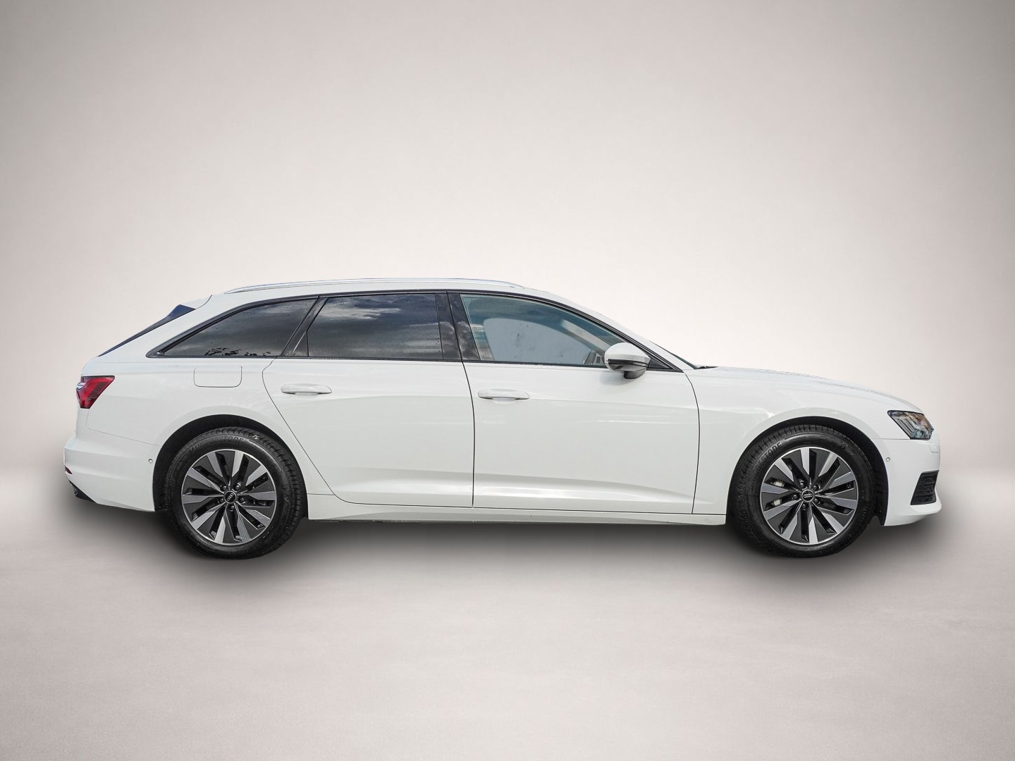 Bild 4 Audi quattro A6 Avant 50 TFSIe quattro S-tronic AHK Virtuell
