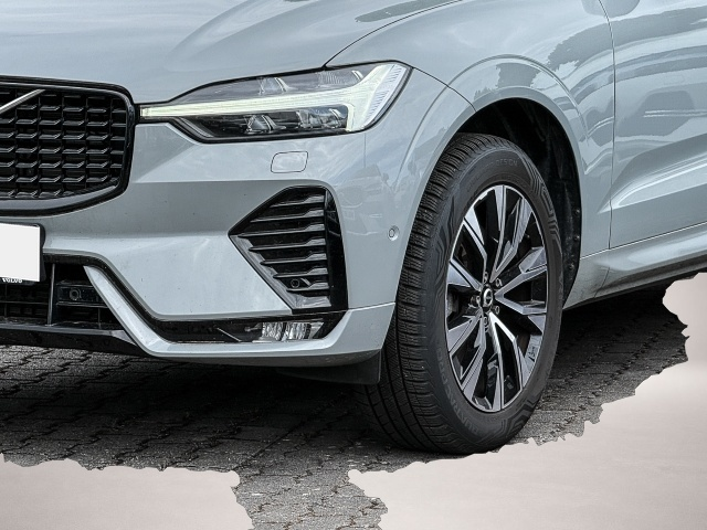 Fotografie des Volvo XC60 Plus Dark 2WD Leder Digitales Cockpit Memor