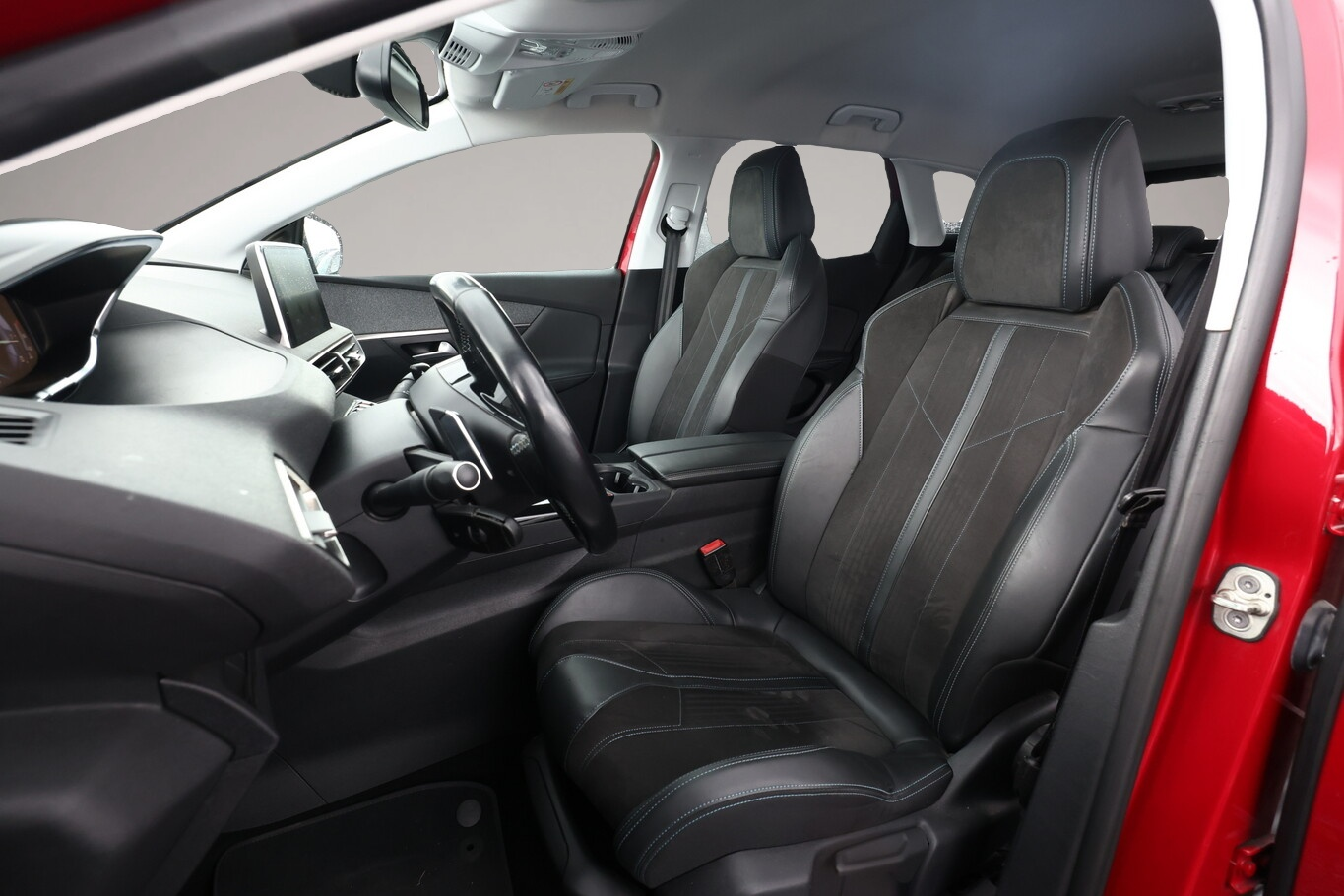 Bild 5 Peugeot 3008 1.6 PureTech 180 Aut Allure LED Nav eHk PDC