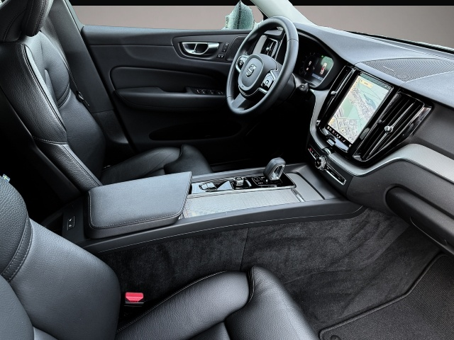Bild 3 Volvo XC60 Plus Dark 2WD Digitales Cockpit Memory Sitz