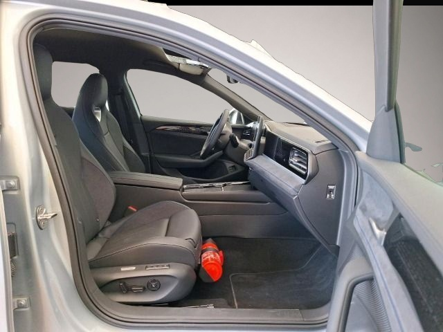 Bild 6 Volkswagen Passat Variant 1.5TSI eHybrid DSG R-LINE LEDER/D