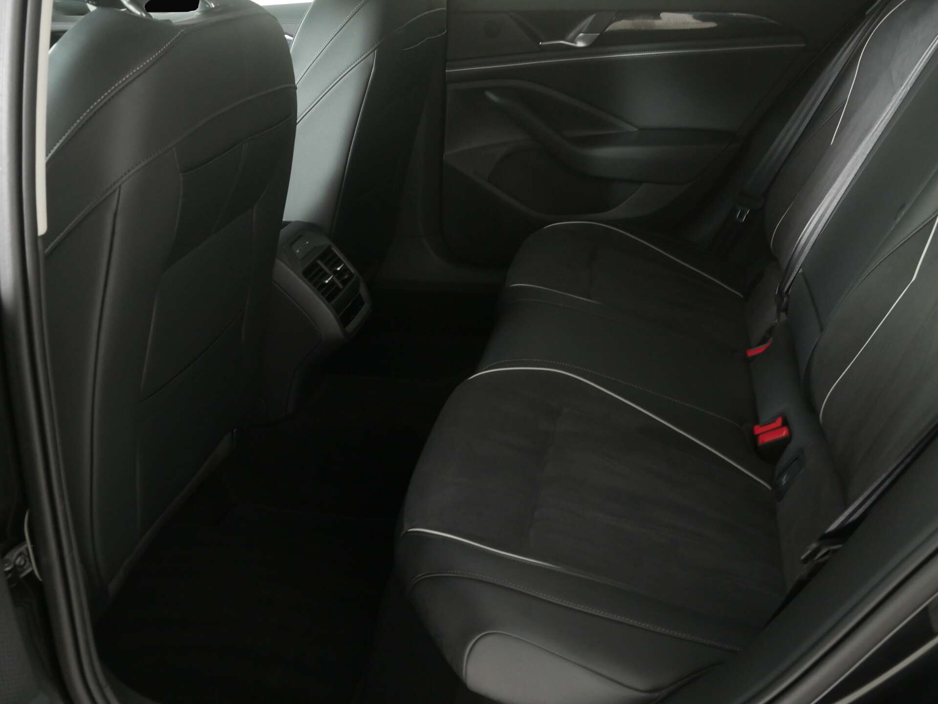 Bild 9 Volkswagen Passat 1.5 eTSI Business