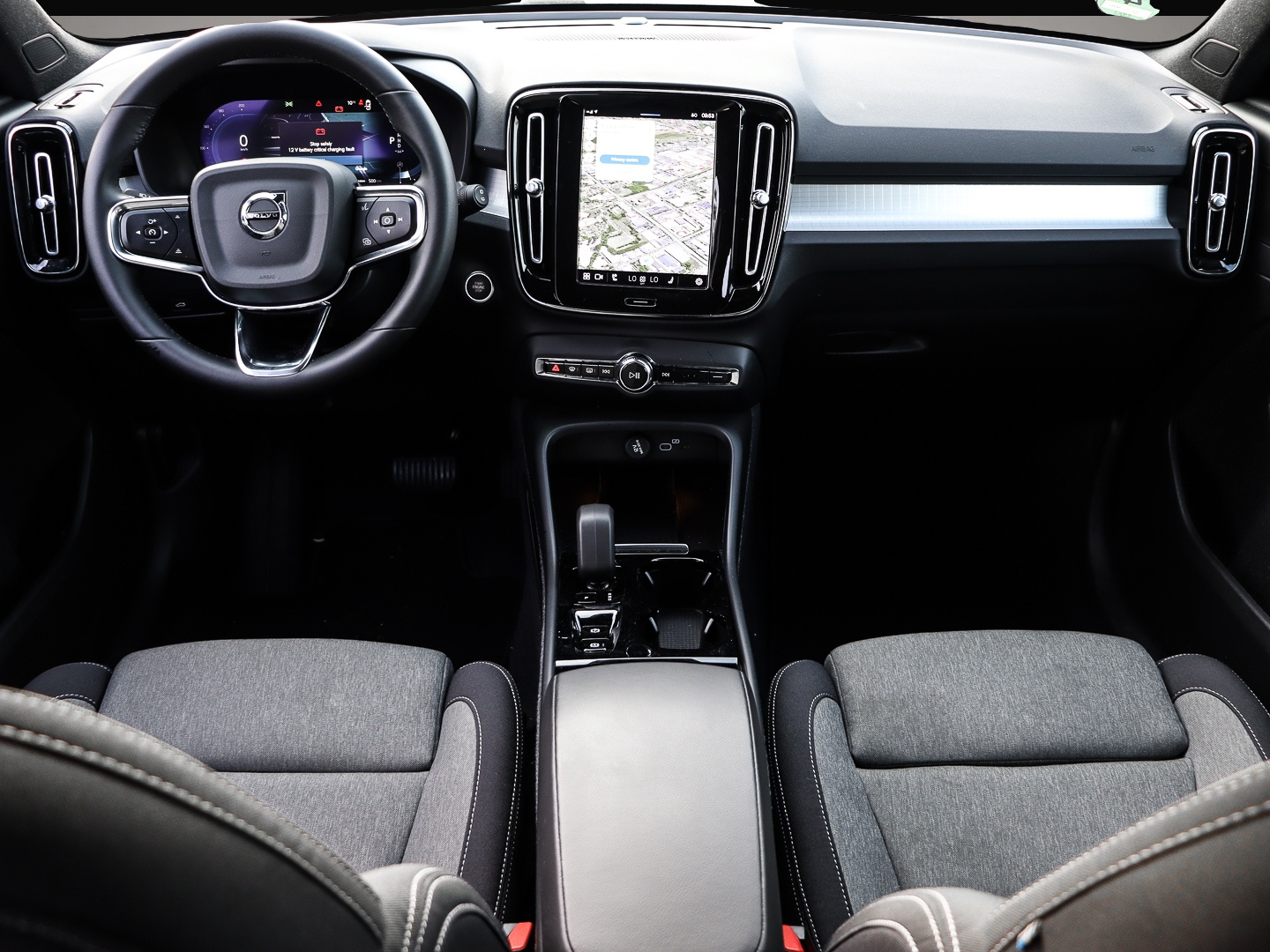 Bild 4 Volvo XC40 Plus Dark 2WD B3 EU6d digitales Cockpit Mem
