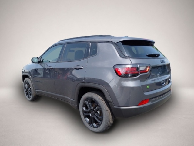 Bild 4 Jeep Compass Night Eagle MHEV FWD 1.5 CARPLAY PDC SHZ