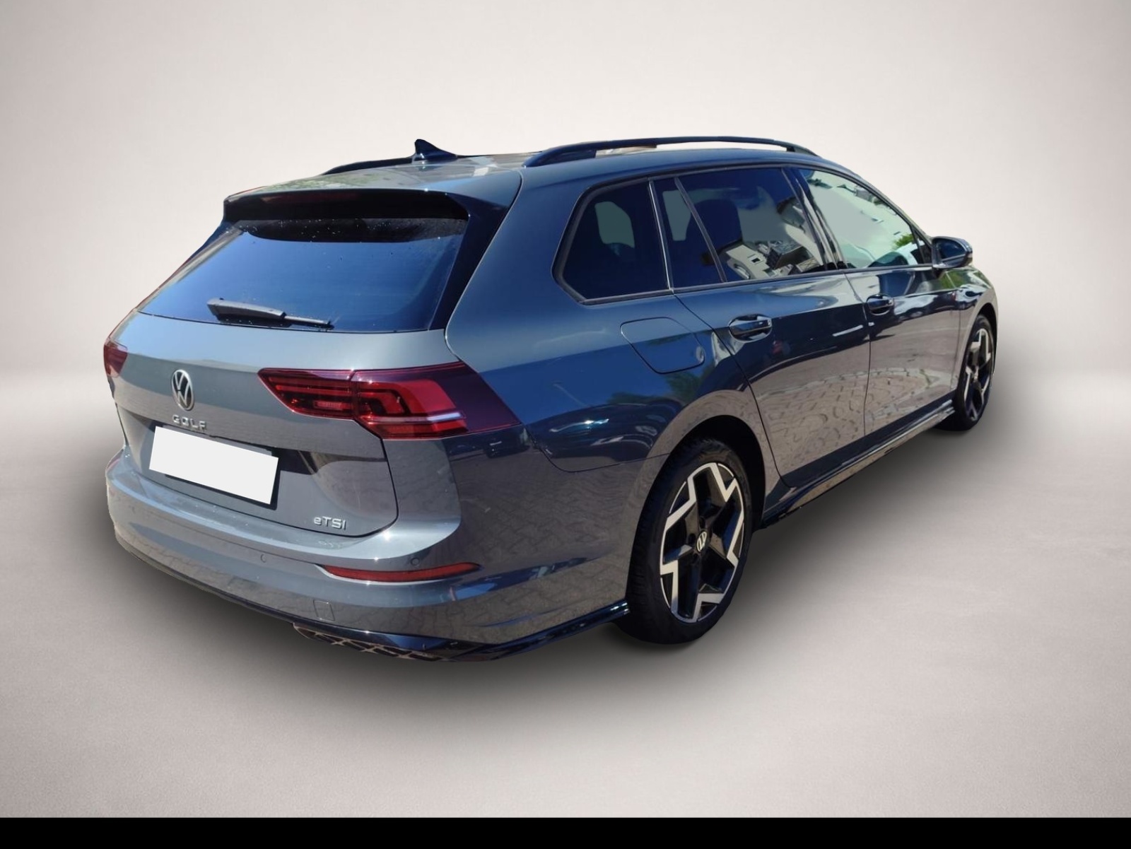Bild 3 Volkswagen Golf Variant 1.5 eTSI DSG R-Line Navi SHZ LHZ AC