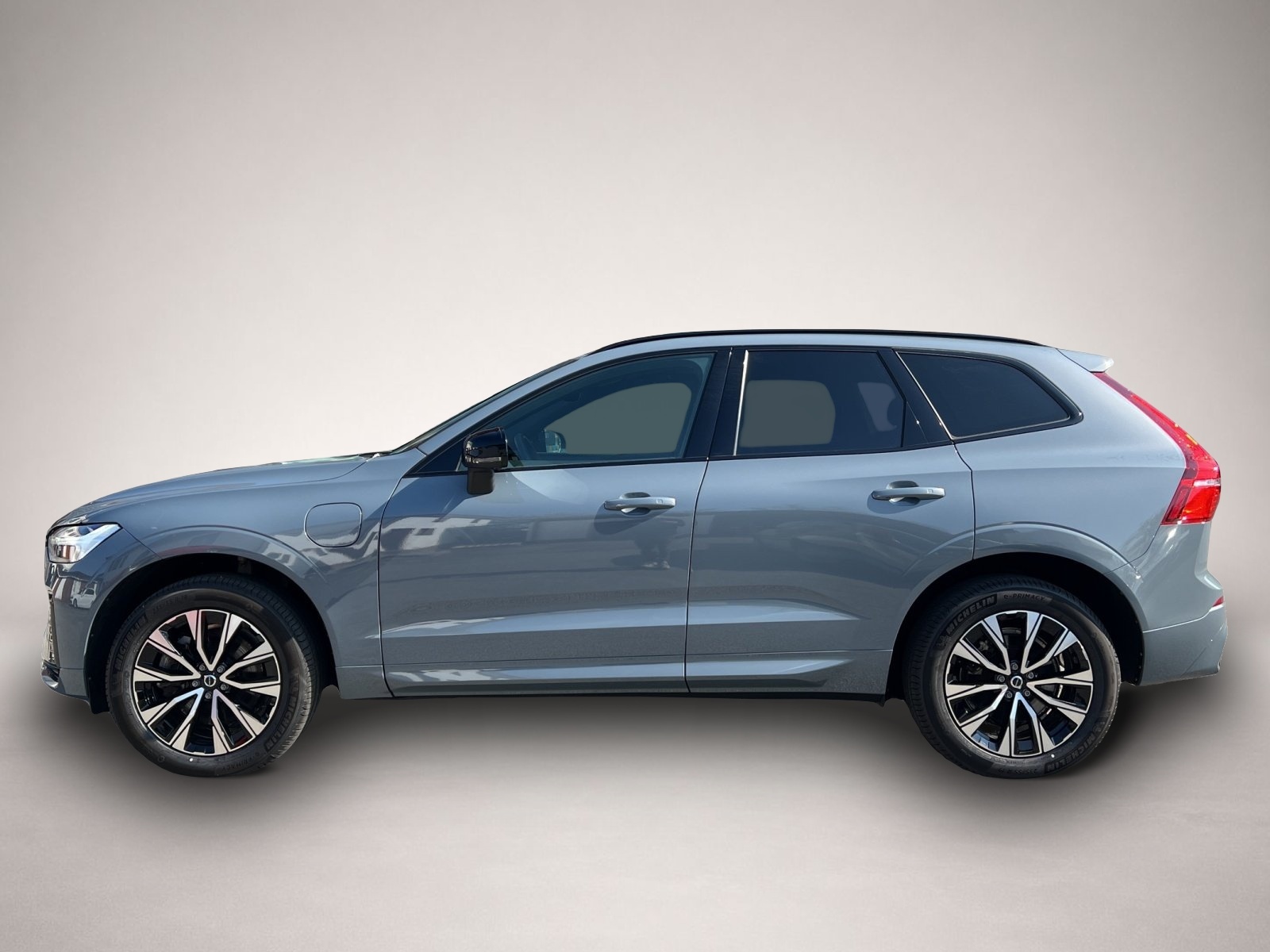 Bild 2 Volvo XC60 T8 R Design Recharge AHK*AWD*Pano*4xShz*