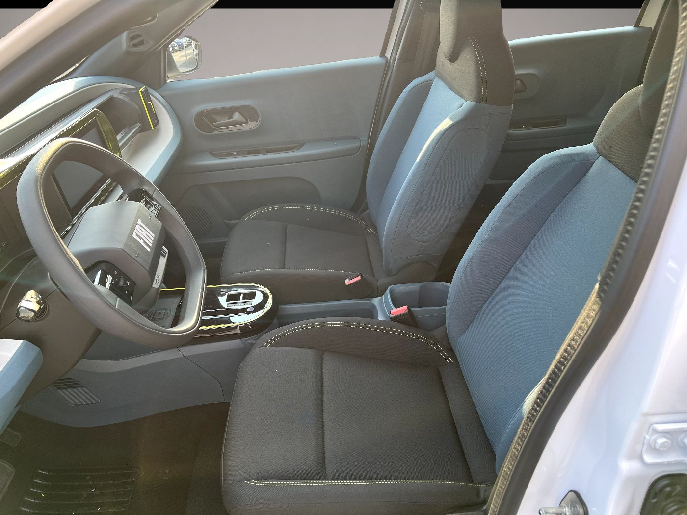 Bild 7 Fiat Grande Panda 1.2 eDCT Business Edition Icon LED