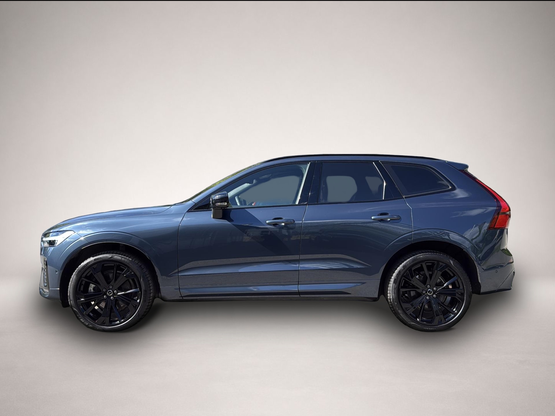 Fotografie 6 des Volvo XC60 B5 (Benzin) Plus Black Edition AWD Automati