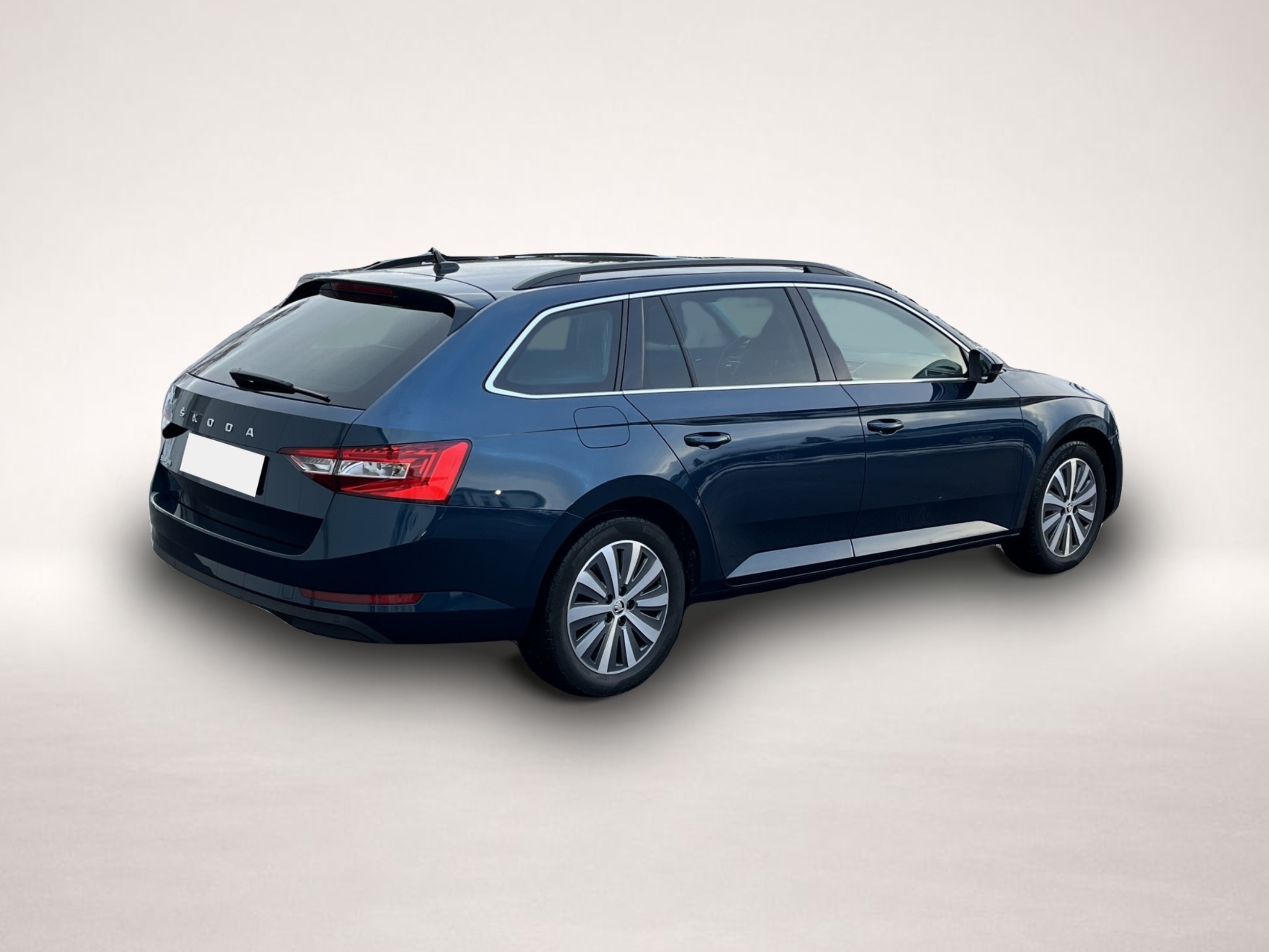 Fotografie 6 des Skoda Superb Combi 2.0 TDI DSG Ambition AHK Navi ACC 4