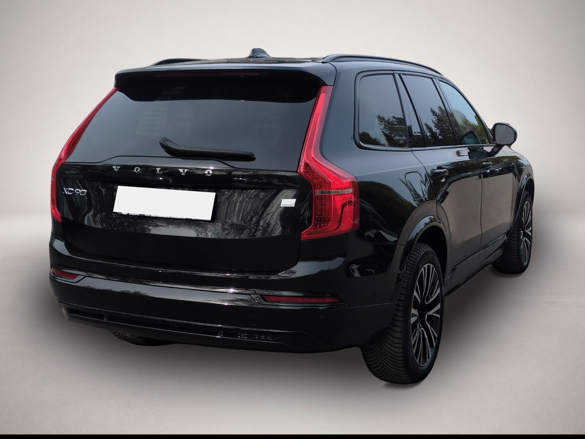 Fotografie 3 des Volvo XC90 T8 Recharge Plus Dark Plug-In Hybrid AWD Na