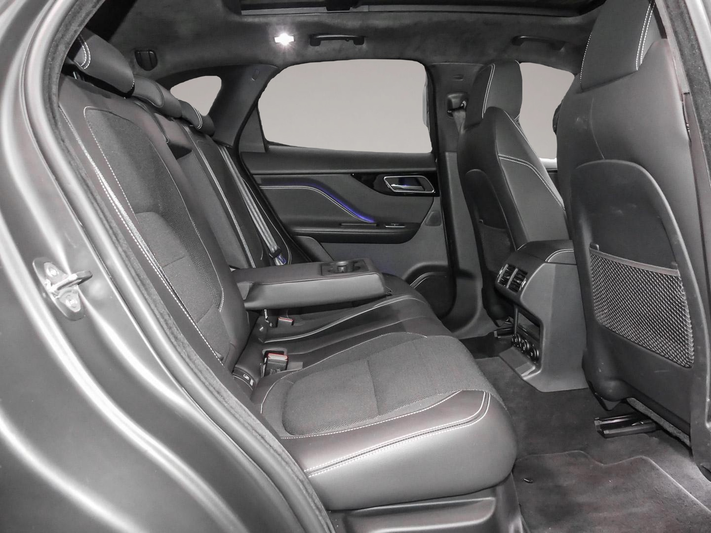 Bild 5 Jaguar F-Pace R-Sport AWD 25d EU6d-T Allrad Navi Meridi