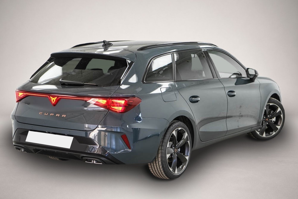 Fotografie des Cupra Leon ST 2,0 TSI DSG 4x4 Cupra - LAGER