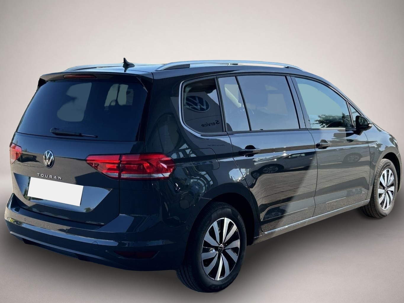 Fotografie 2 des Volkswagen Touran 1.5 TSI COMFORTLINE 7-SITZER 7-SITZER AHK