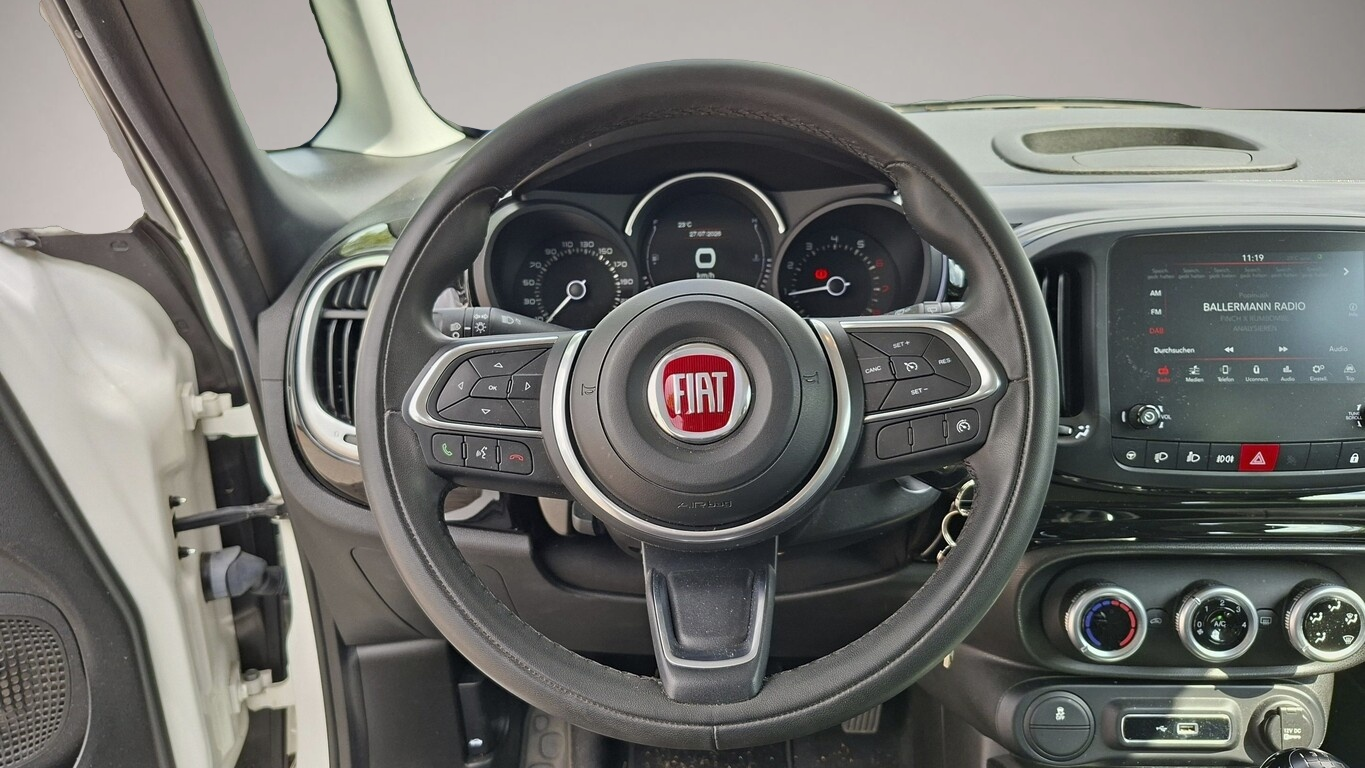Bild 7 Fiat 500L 1.4 16V 95 120th CarPlay PDC DAB Klima 16Z