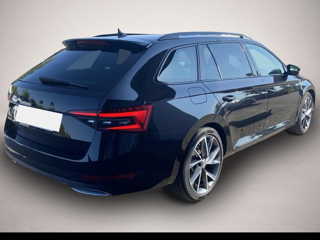 Bild 5 Skoda Superb Combi 2.0 TSI DSG SPORTLINE PANORAMA+AHK+