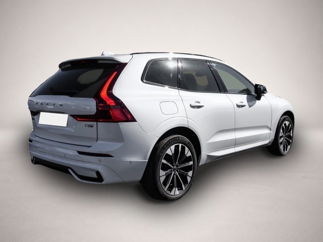 Volvo XC60 XC60 FACELIFT Ultra Dark Recharge Plug-In Hybrid - Thumbnail 2