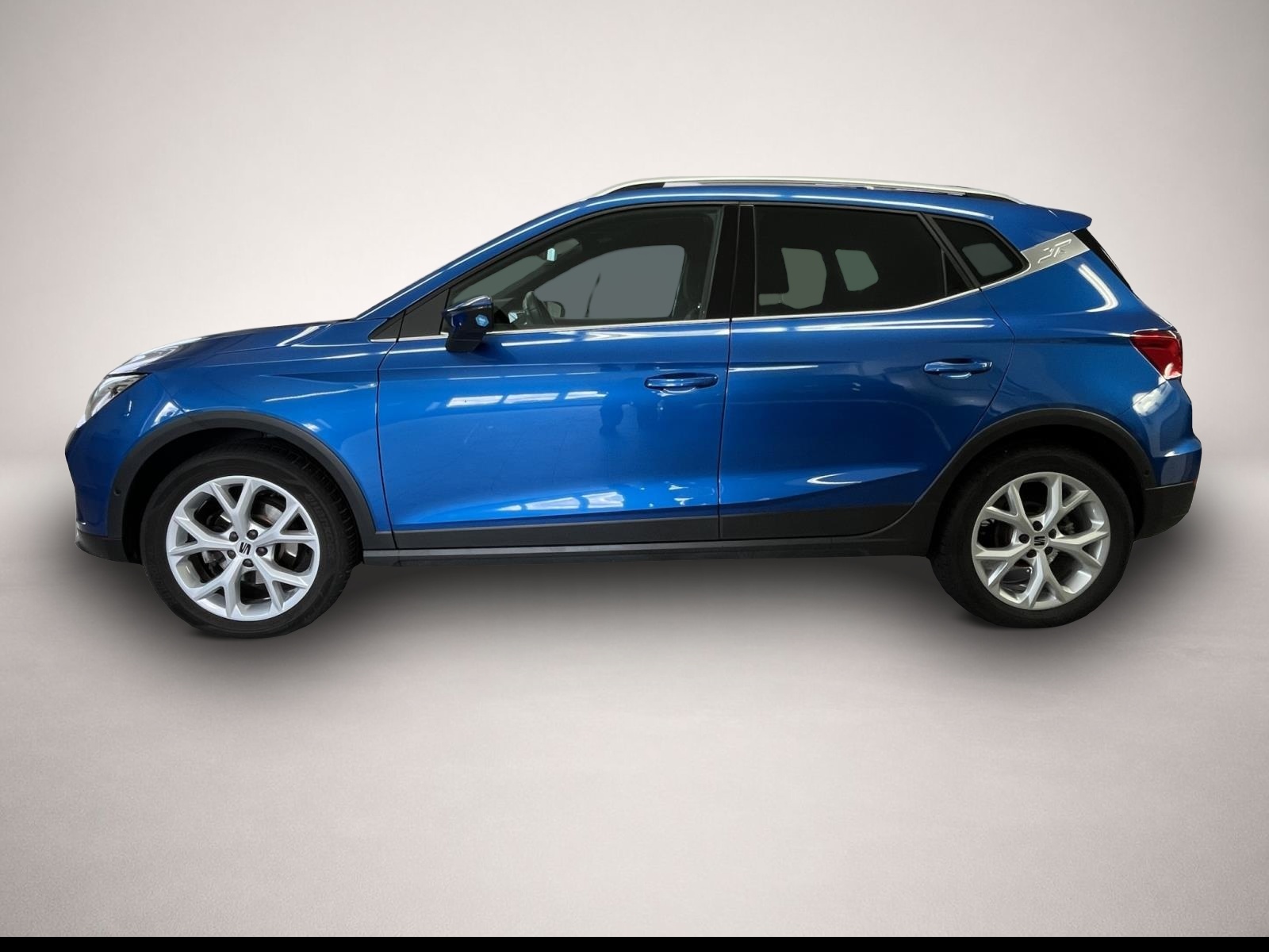 Fotografie 3 des Seat Arona 1.5 TSI DSG FR AHK NAVI REAR VIEW SHZ