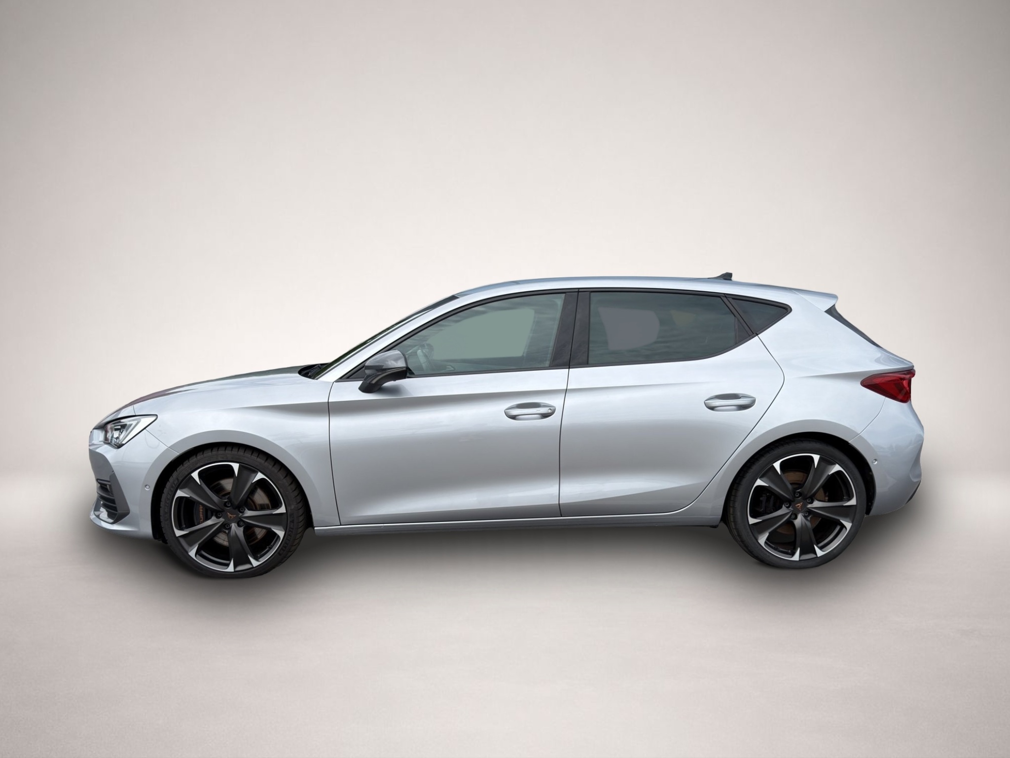 Fotografie 3 des Cupra Leon 2.0 TSI DSG LED NAVI PARKLENK SOUND SHZ KEY
