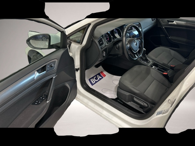 Fotografie 2 des Volkswagen Golf 7 Variant 1.5TGI DSG Comfortline LED/CLIMAT
