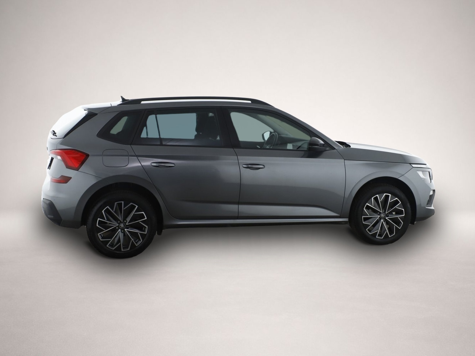Fotografie des Skoda Kamiq Selection TSI|VORB.AHK|KAMERA|KEY|SMART L.