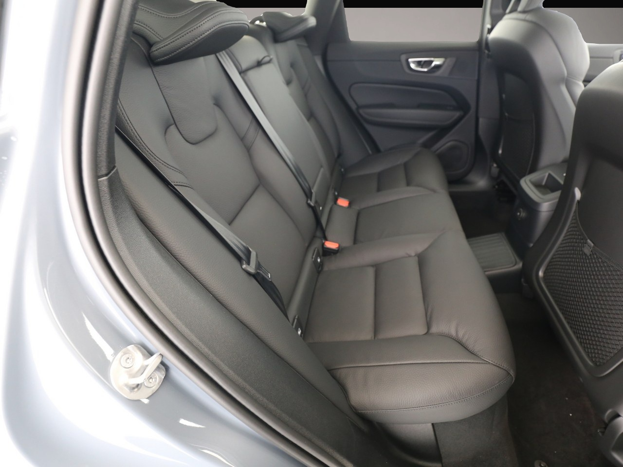 Bild 4 Volvo XC60 Plus Bright Recharge Plug-In Hybrid AWD T8