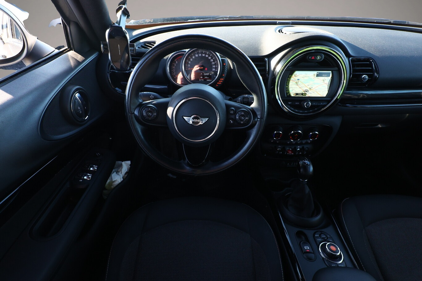Fotografie 6 des MINI ONE Clubman One 102 Aut. Pano Nav PDC SHZ LM17Z Temp