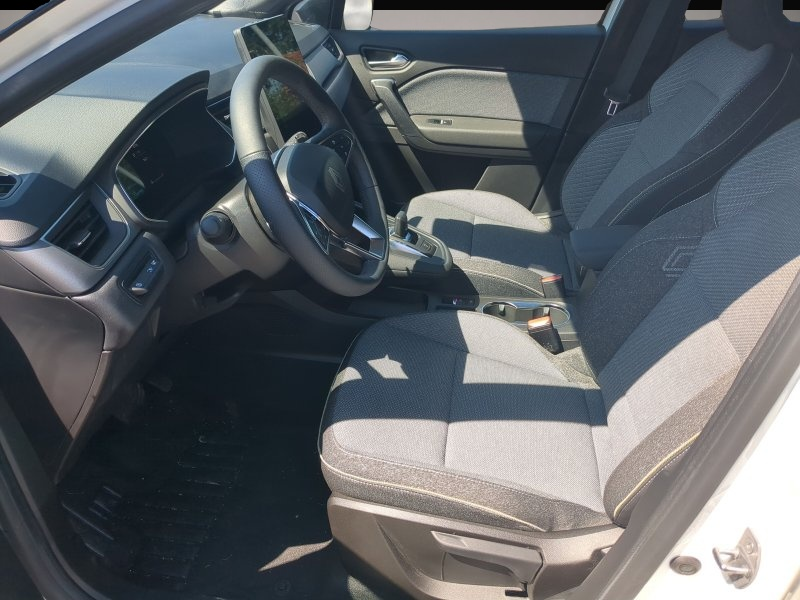 Bild 4 Renault Captur TCe 160 EDC Techno SHZ+RFK+LED