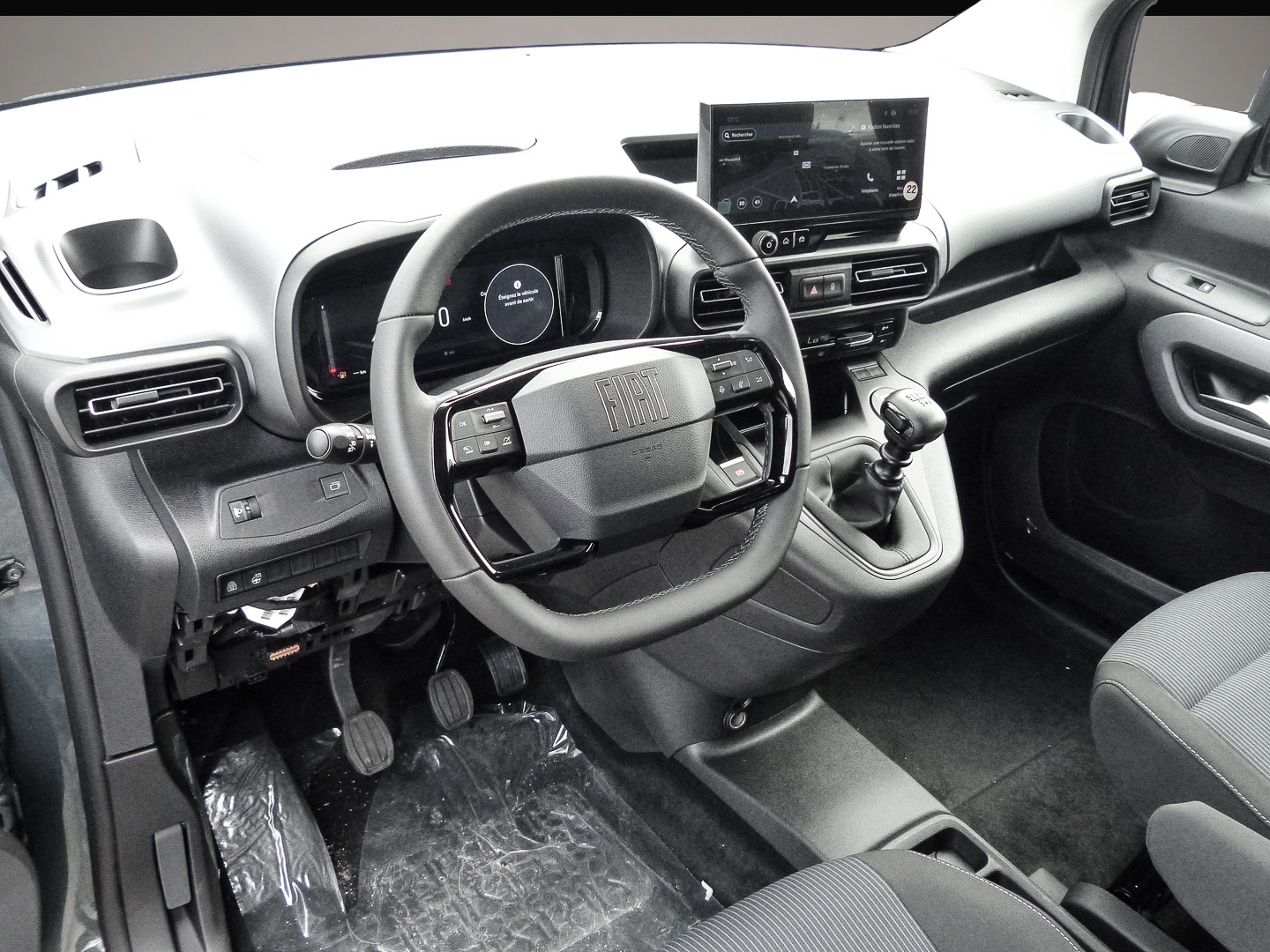 Bild 3 Fiat Doblo L2 1.5 HDI 96KW 130PS MT6 Kombi Comfort Te