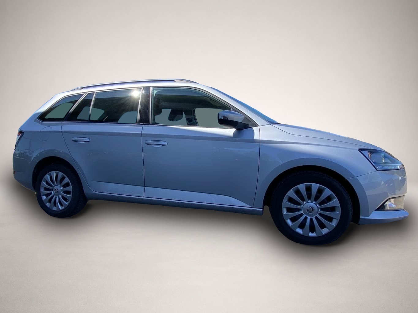 Bild 6 Skoda Fabia Combi 1.0 TSI SMART-LINK+NAVI+DAB+SHZ+PDC+