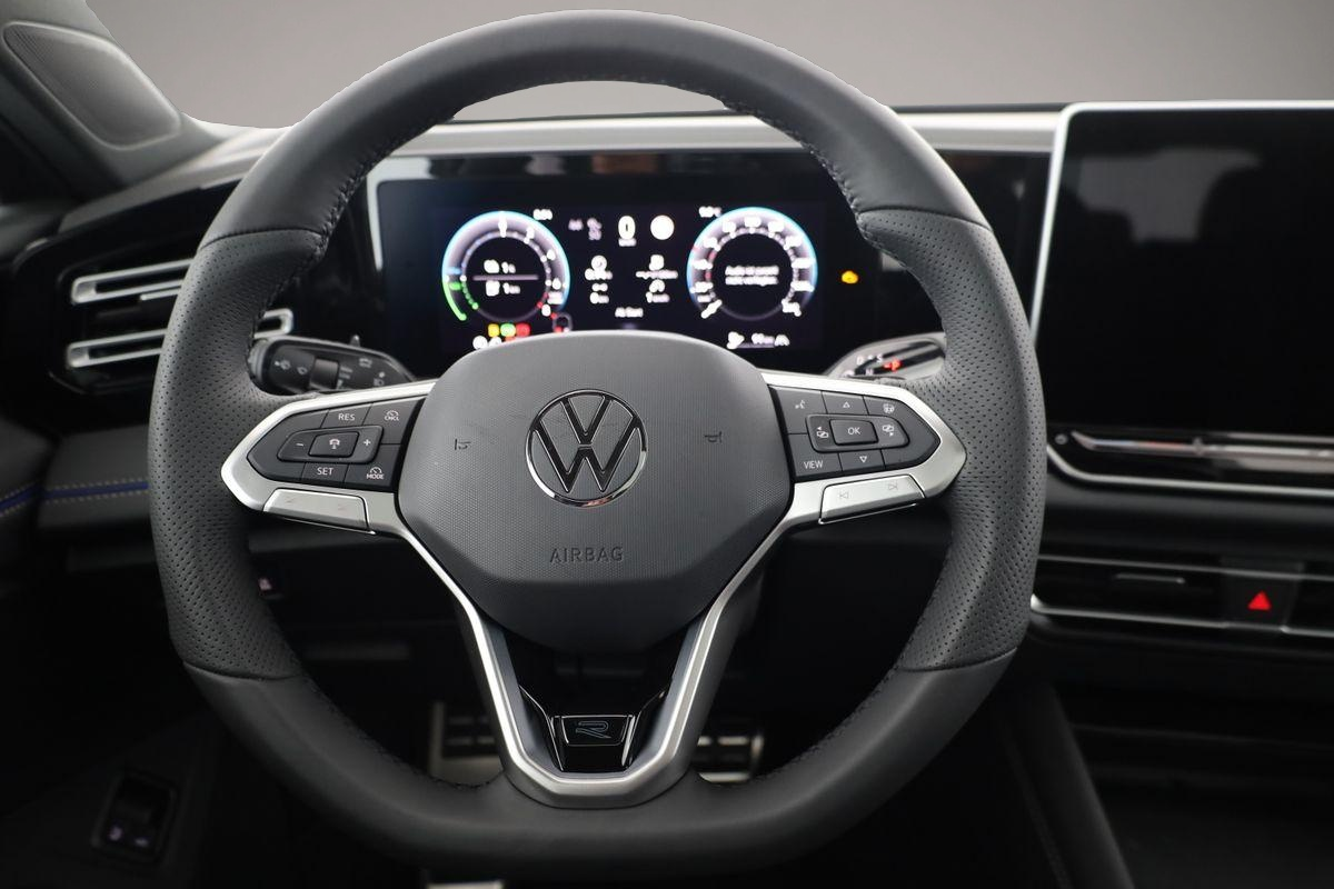 Volkswagen Tiguan Tiguan 1.5 eHybrid R-LINE Black, Pano, IQ.Light, - Thumbnail 6