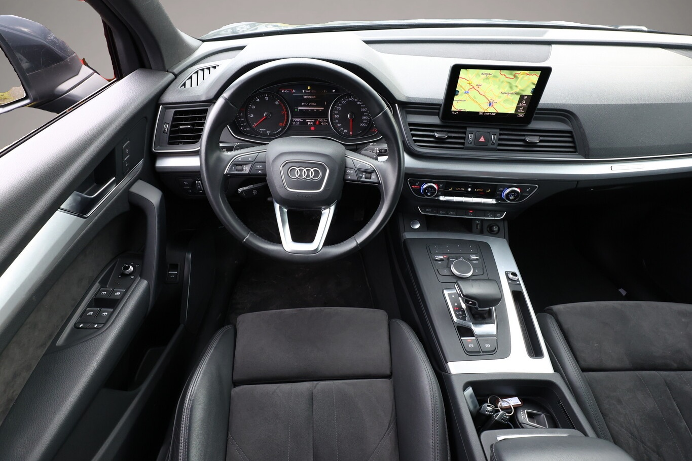 Bild 6 Audi quattro Q5 45 TFSI S-tronic quattro sport Nav PDC eHk