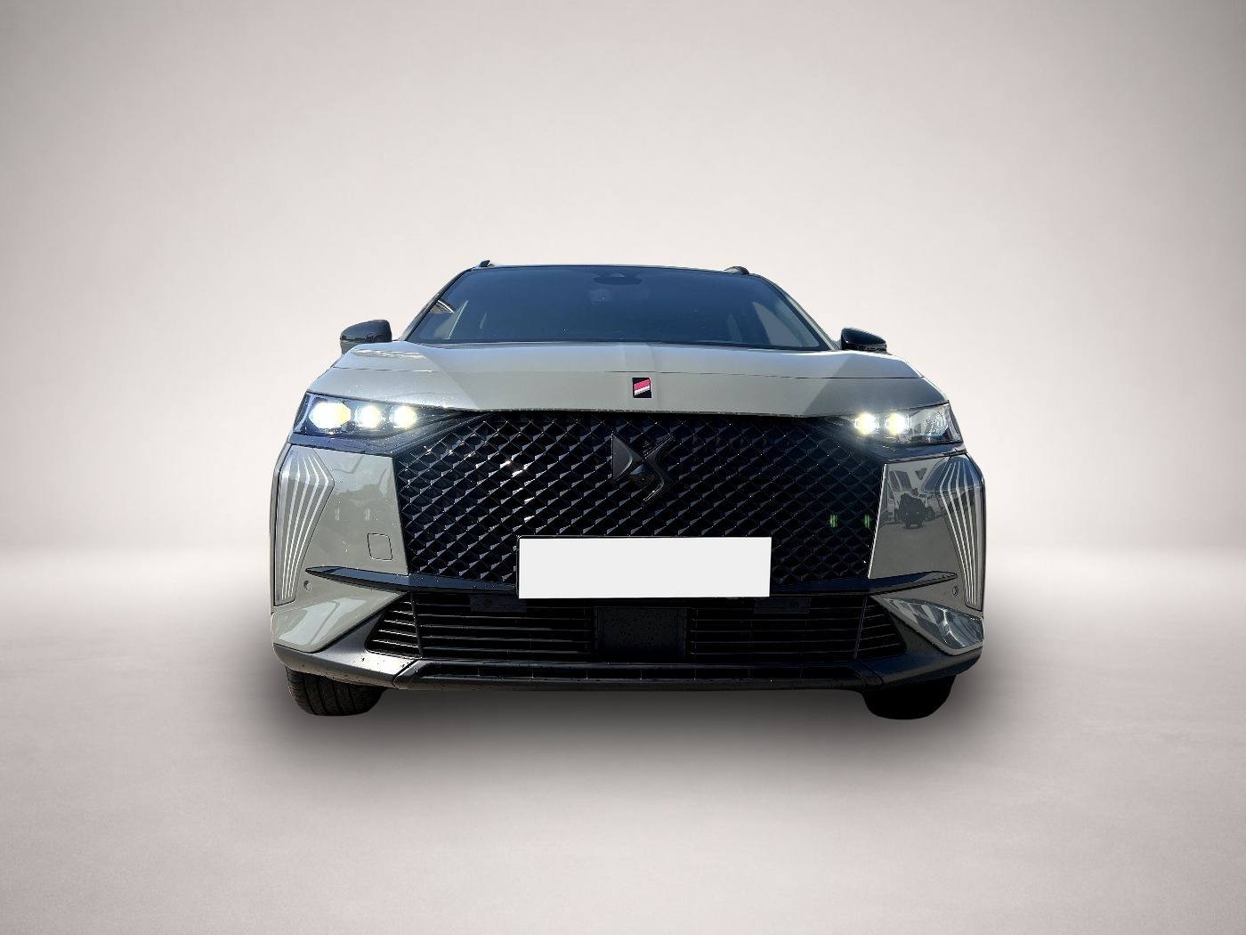 Fotografie 5 des DS Automobiles DS3 DS 7 1.5 BlueHDi 130 S&S Performance Line + *LED