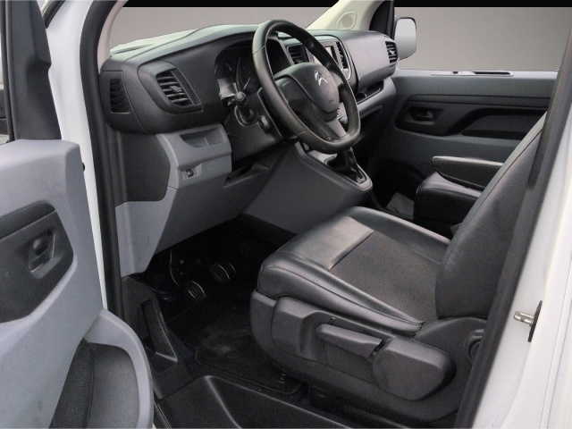 Fotografie 5 des Citroën Jumpy Kasten Club 1.5D*Temp PDC MirrorLink Klima