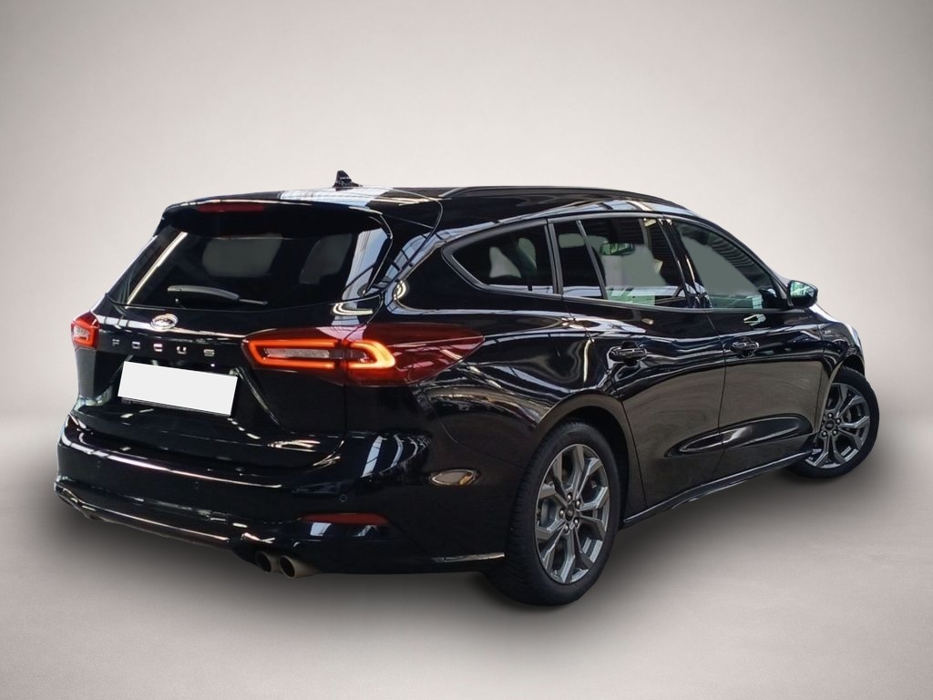 Fotografie 2 des Ford Focus Turnier 1.0 EcoBoost Hybrid Aut. ST-LINE