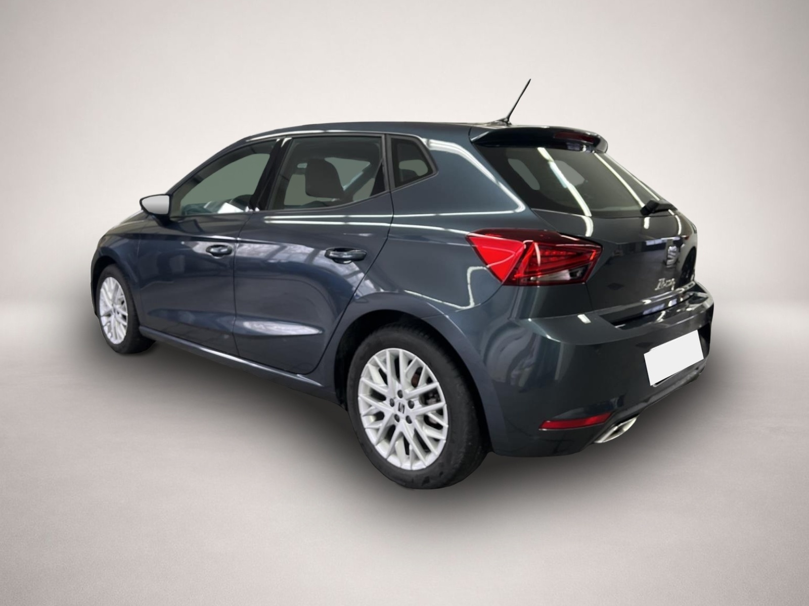 Fotografie 4 des Seat Ibiza 1.0 TSI AB199EUR FR NAVI REAR VIEW SHZ