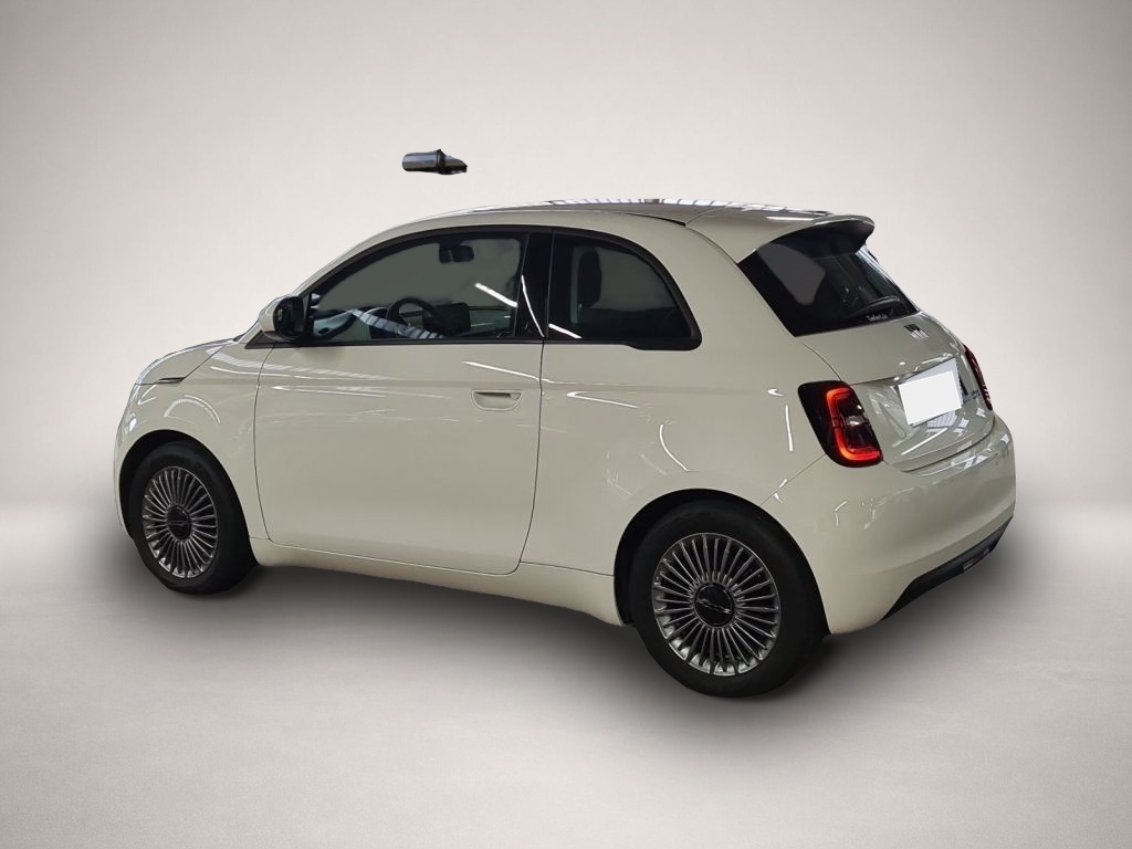 Vehicle image 0