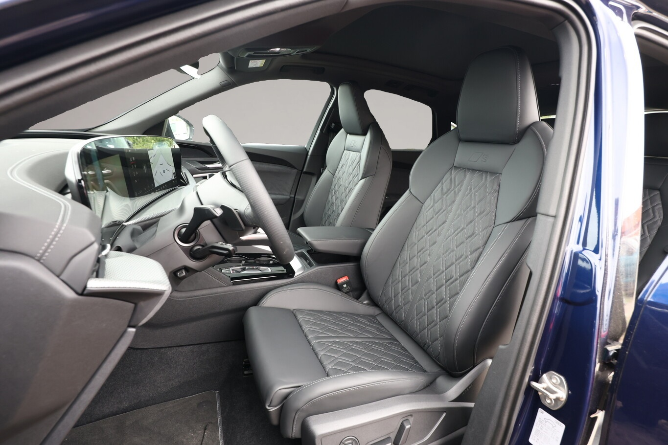 Fotografie 6 des Audi Q5 Sportb TDI 2xS line TechPro Leder Pano BlackP